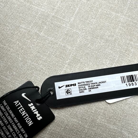 🖤 In Hand Nike SKIMS Matte Tricot Oversized Track Jacket in Obsidian Women 2XL - Picture 4 of 5